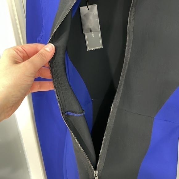 BCBGMAXAZRIA Ribbed Two-Tone Bodycon Mini Dress in Blue/Black - Picture 12 of 16